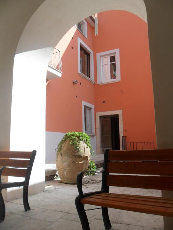 Palazzo Gentilizio De Maffutiis Hotel Auletta Exterior photo